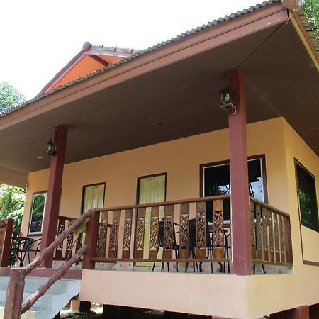 靠苏克岛度假酒店 Khao Sok National Park 外观 照片